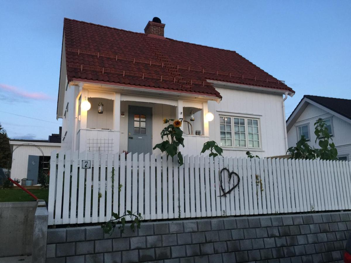 The Gingerbread House Apartment Лилехамер Екстериор снимка